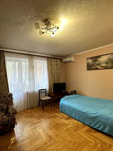 Депутатська вул., 6