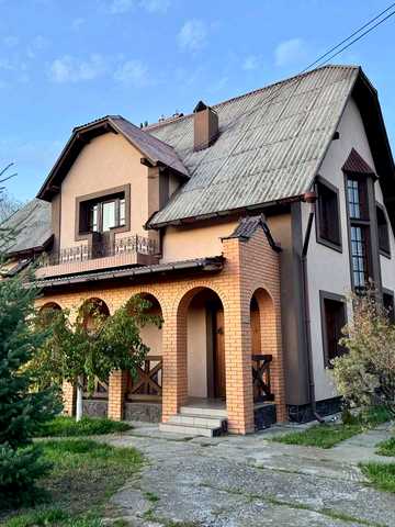 монастирська