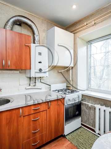 Євгена Харченка вул. (Леніна), 8