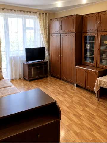 Празька вул., 21/2