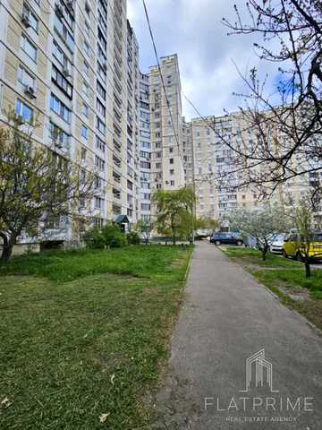 Петра Григоренка просп., 5