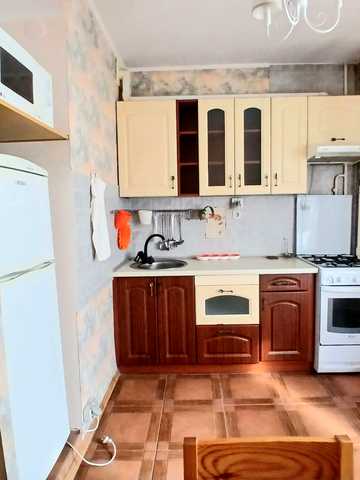 Урлівська вул., 1/8