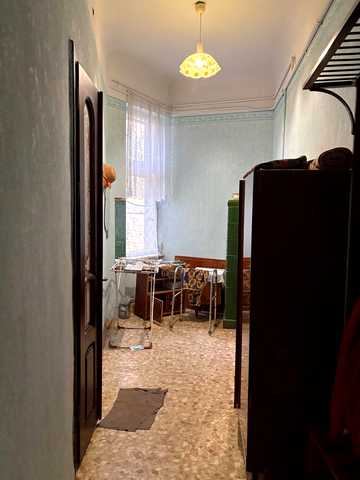 Степана Бандери вул. (Миколи Ватутіна), 11