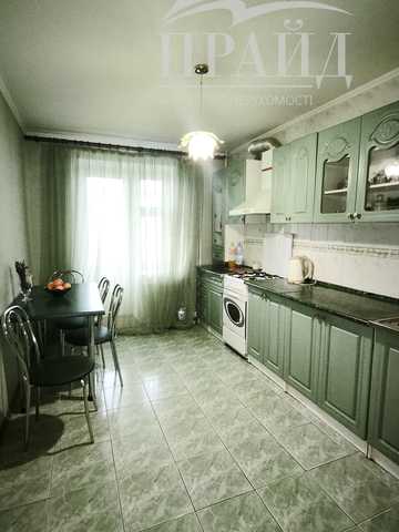 Металургів вул., 32а