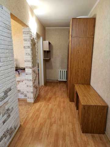 Героїв бульв., 4