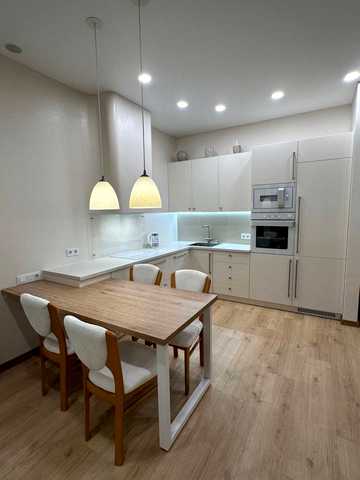 Берестейський просп. (Перемоги), 11 к2