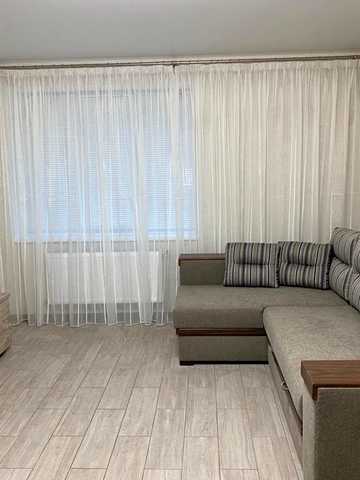 Михайла Лушпи просп. (Космонавтів), 5 к22