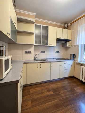 Кримська вул., 84