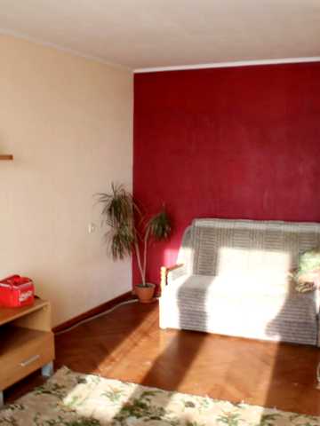 Курганівська вул., 3