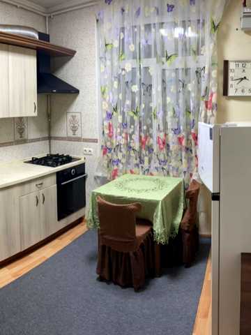 Панаса Мирного вул., 3