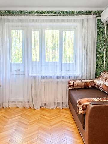 Метробудівська вул., 6