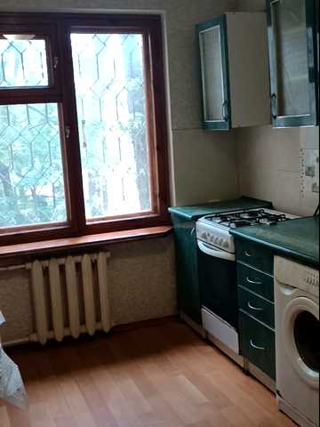 Давида Ойстраха вул. (Затонського), 18