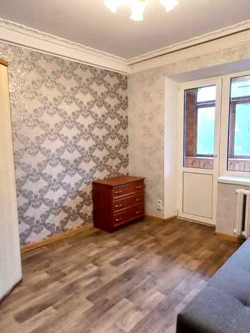 Йорданська вул. (Лайоша Гавро), 8