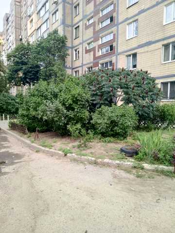 Семафорна вул., 20