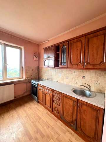 Миру вул., 90