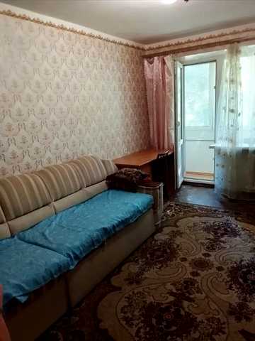 Космонавтів вул., 25/4