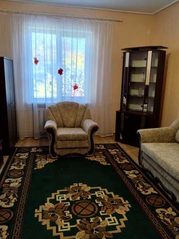 Університетський просп. (Гагаріна), 5