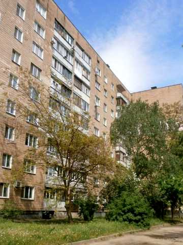 Власенка вул., 9
