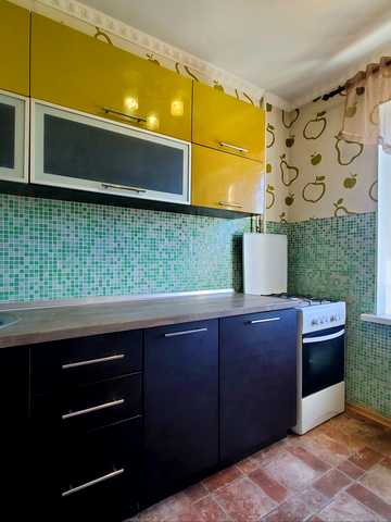 Василя Касіяна вул., 2-Б