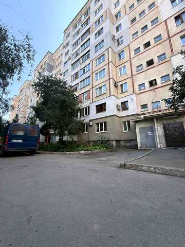 Колективна вул., 12