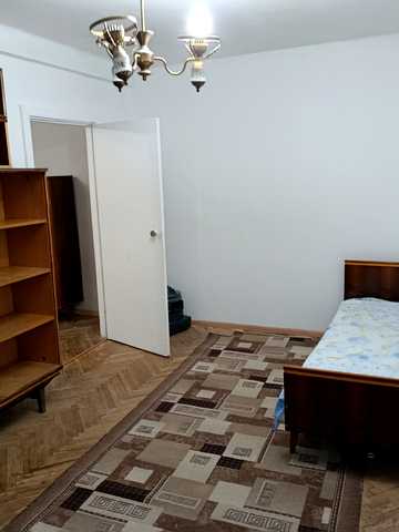 Гоголівська вул., 29