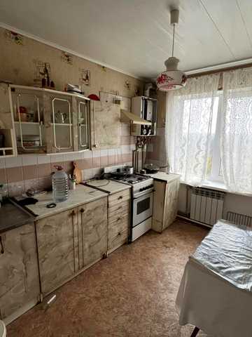 Центральна вул., 5