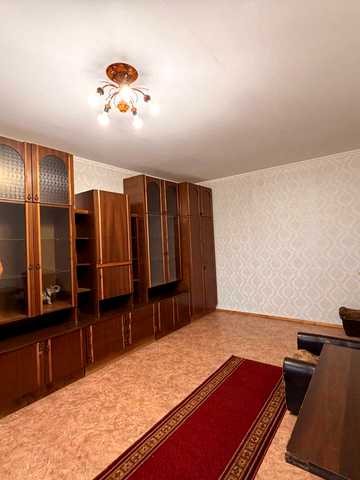 Перемоги вул., 11