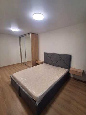 Берестейський просп. (Перемоги), 79
