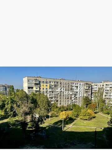 Наддніпрянський просп. (50 років СРСР), 1Б