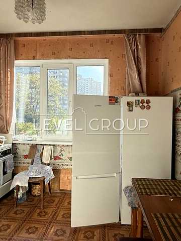 Академіка Глушкова просп., 13