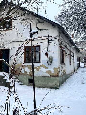 Олекси Бахматюка вул., 8