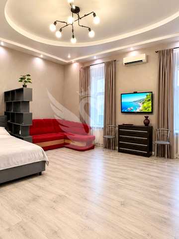 Європейська вул. (Карла Маркса), 75