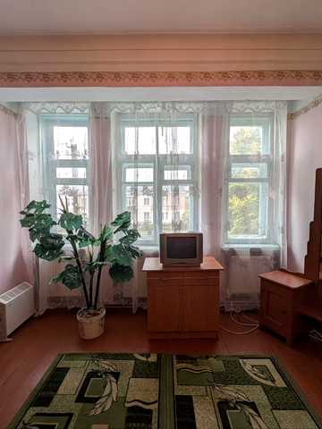Митрополита Шептицького вул. (Суворова), 3