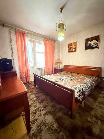 Оноре де Бальзака вул., 77