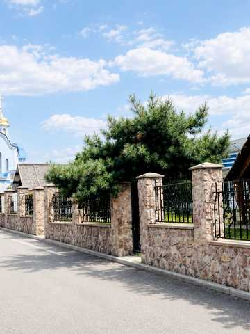 Леніна, 1