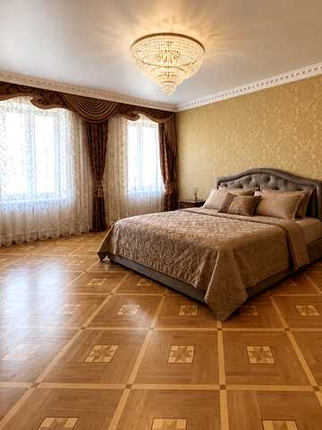 Мироносицька вул., 66