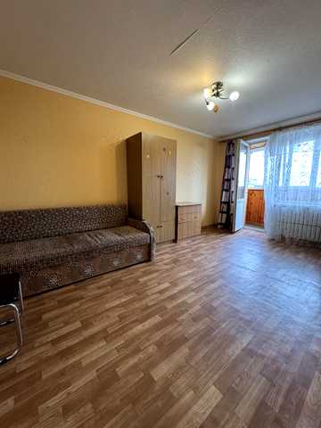 Гвардійців-Широнінців вул., 44