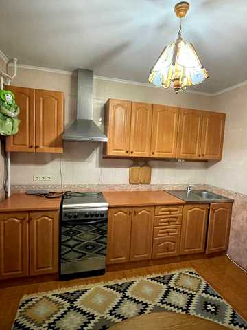 Українська вул., 7-Е