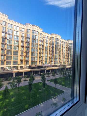 Миру вул., 7