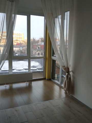 Малинова вул., 8