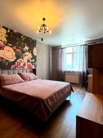 Микільсько-Слобідська вул., 10