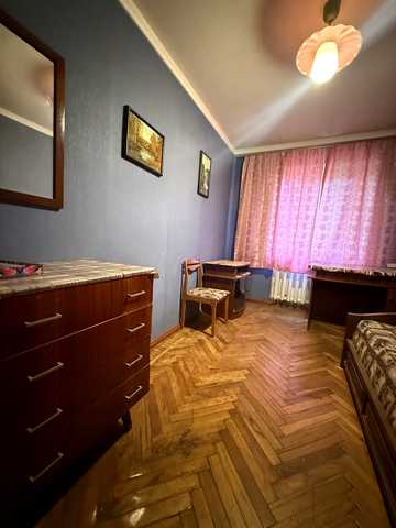 23 Серпня вул., 60