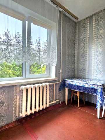 Йорданська вул. (Лайоша Гавро), 7
