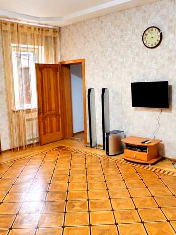 Любарського вул. (Білостоцького), 125