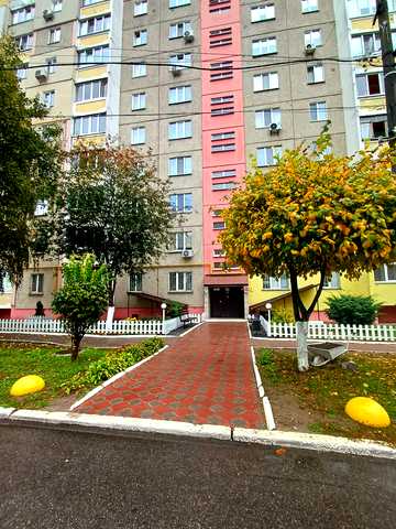 Льотна вул. (Червоногвардійська), 25б