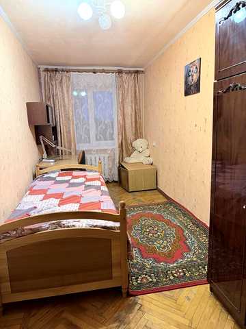 23 Серпня вул., 77