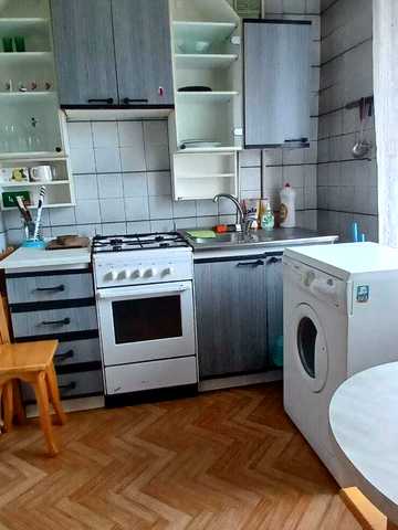 Почайнинська вул., 57/59
