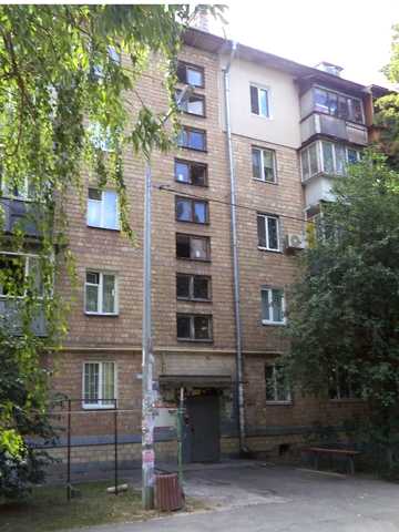 Івана Дзюби вул. (Сім'ї Сосніних), 10