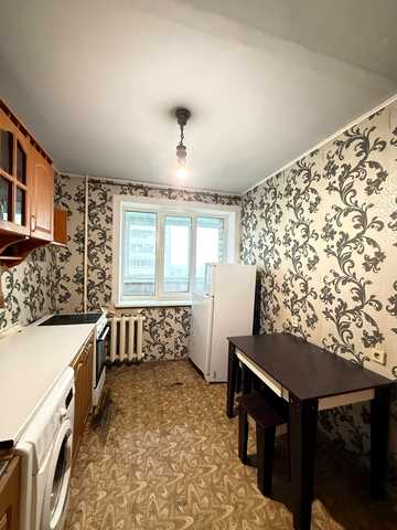 Валерія Лобановського просп. (Червонозоряний), 12