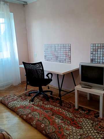 Михайла Донця вул., 21